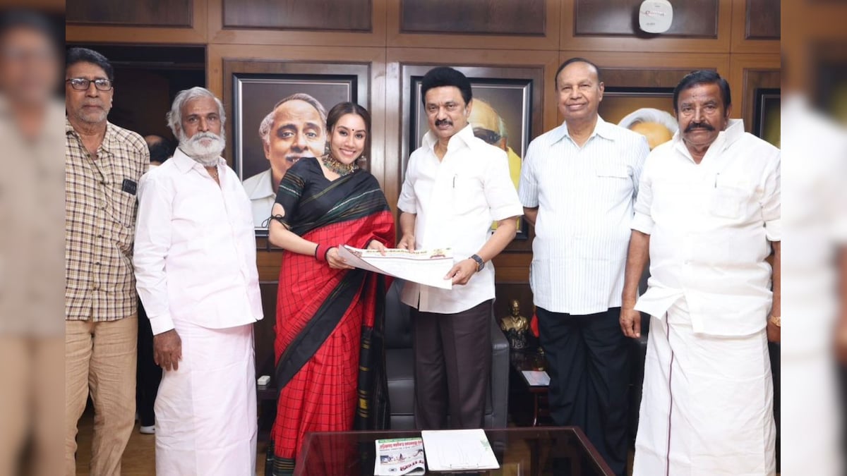 Exclusive: “எனக்கு பதவி ஆசை இல்லை.. திமுகவில் சேருவதற்கு இதுதான் காரணம்” - திவ்யா சத்யராஜ்