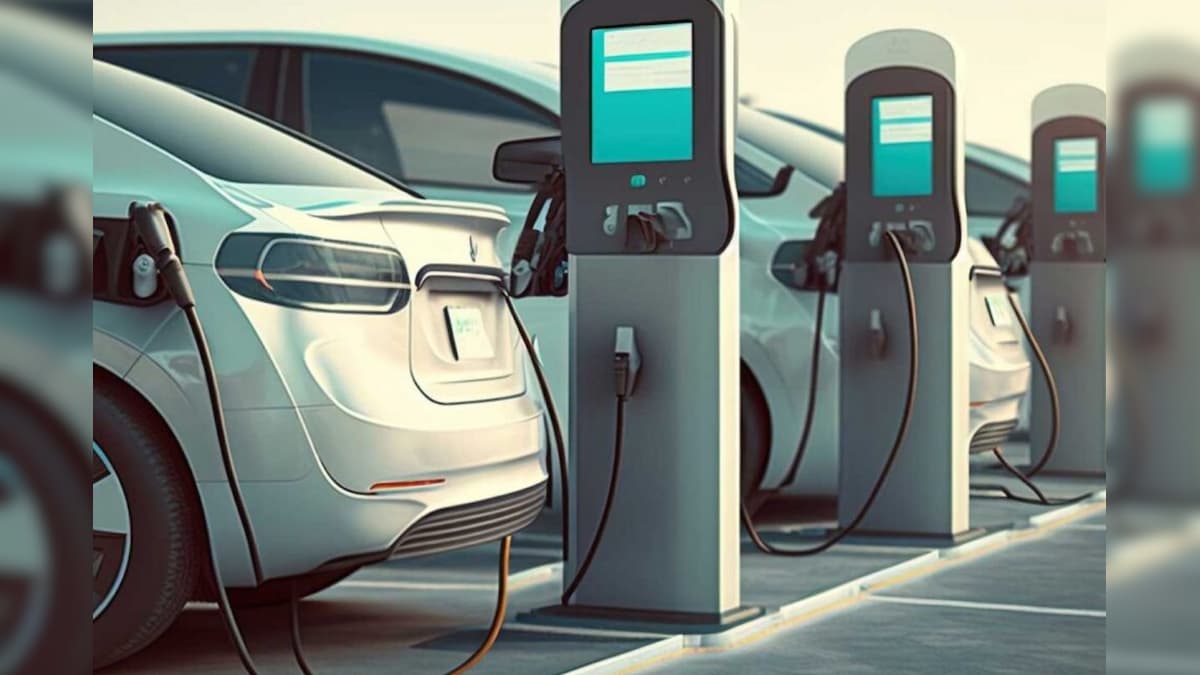 இந்தியா முழுவதும் 600 பொது ஃபாஸ்ட் சார்ஜிங் நிலையங்கள்.. ஹூண்டாய் நிறுவனம் தகவல்!