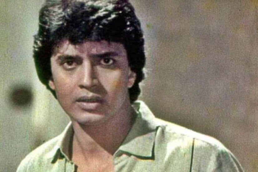  இந்தி, பெங்காலி, ஒரியா, போஜ்பூரி, தெலுங்கு, உள்ளிட்ட பல மொழி படங்களில் நடித்தவர் ‘யாகவராயினும் நா காக்க’ படத்தின் மூலம் தமிழில் நடிகராக அறிமுகமானார். பத்ம பூஷண் விருது வென்ற மிதுன் சக்கரவர்த்திக்கு அண்மையில் சினிமா துறையின் உயரிய விருதான தாதா சாகேப் பால்கே விருது வழங்கி கௌரவிக்கப்பட்டது.