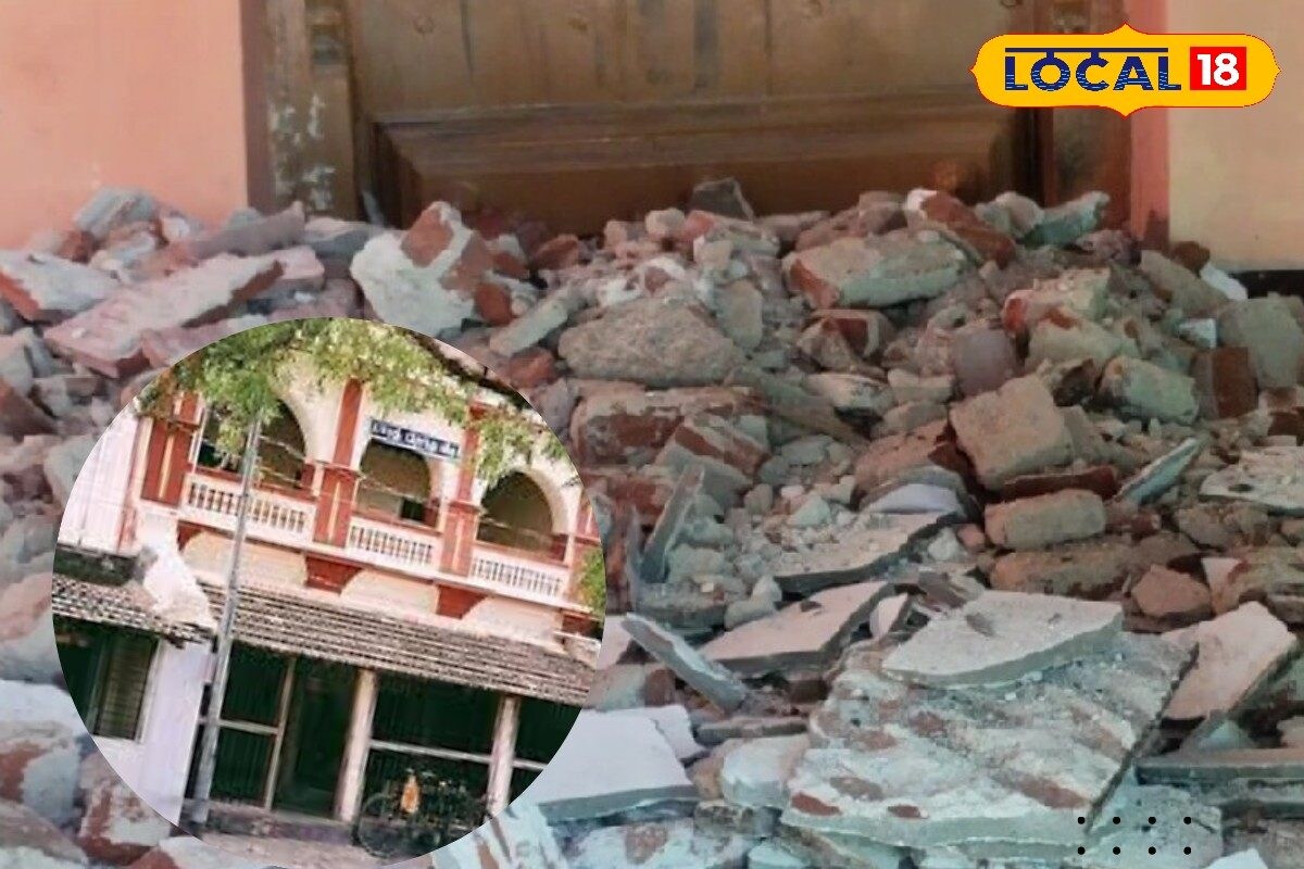 எட்டயபுரம் பாரதியார் இல்லத்தில் திடீரென இடிந்த மேற்கூரை... முடுக்கிவிடப்பட்ட சீரமைப்பு பணி - News18 தமிழ்