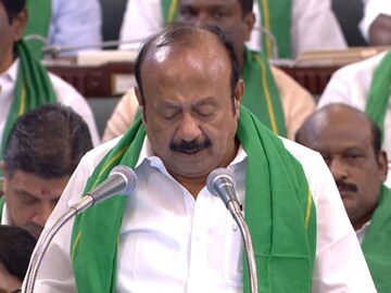 அமைச்சர் எம்.ஆர்.கே.பன்னீர்செல்வம் அமைச்சர் எம்.ஆர்.கே.பன்னீர்செல்வம்