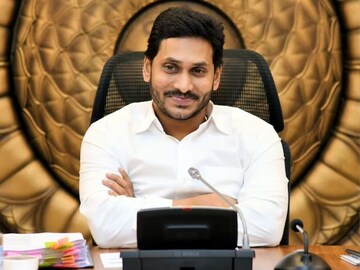 News18