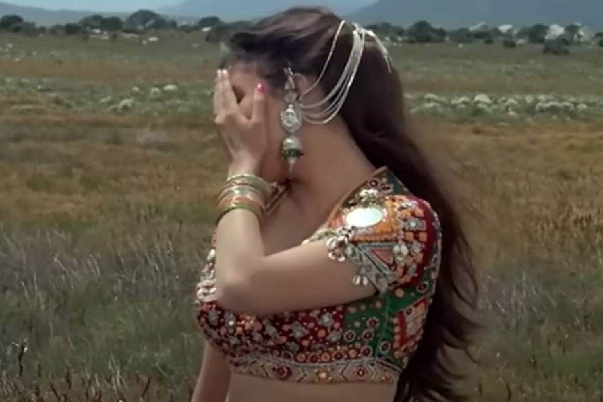 30 நாட்கள் ஒத்திகை.. ஒரே பாடலால் ஓஹோவென மாறிய நடிகையின் வாழ்க்கை!