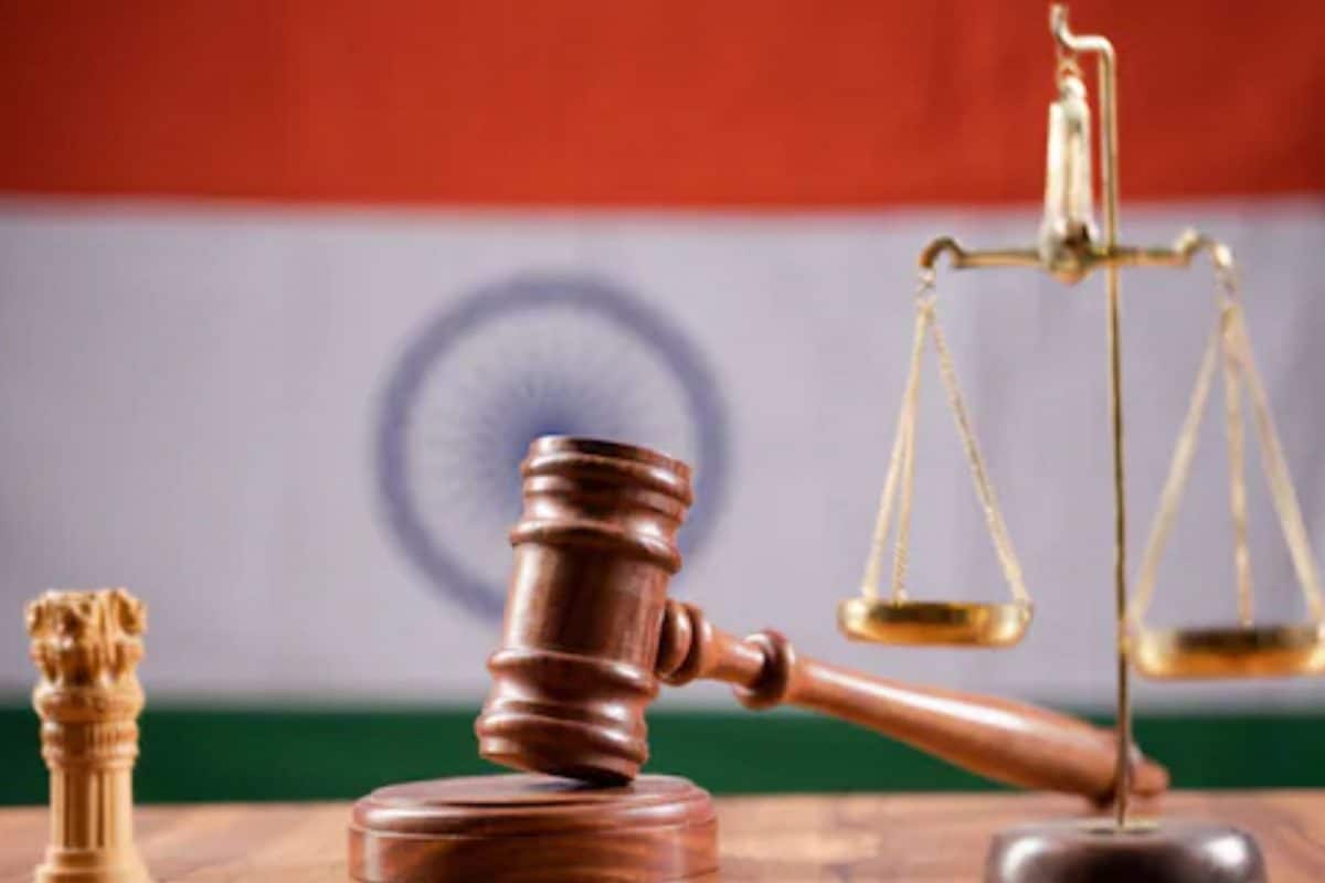 ஒரு பெண்ணின் கன்னித்தன்மையை பரிசோதனை செய்ய சொல்லி உத்தரவிடுவது அரசியலமைப்பை மீறுவதாகும் - சத்தீஸ்கர் உயர்நீதிமன்றம் - News18 தமிழ்