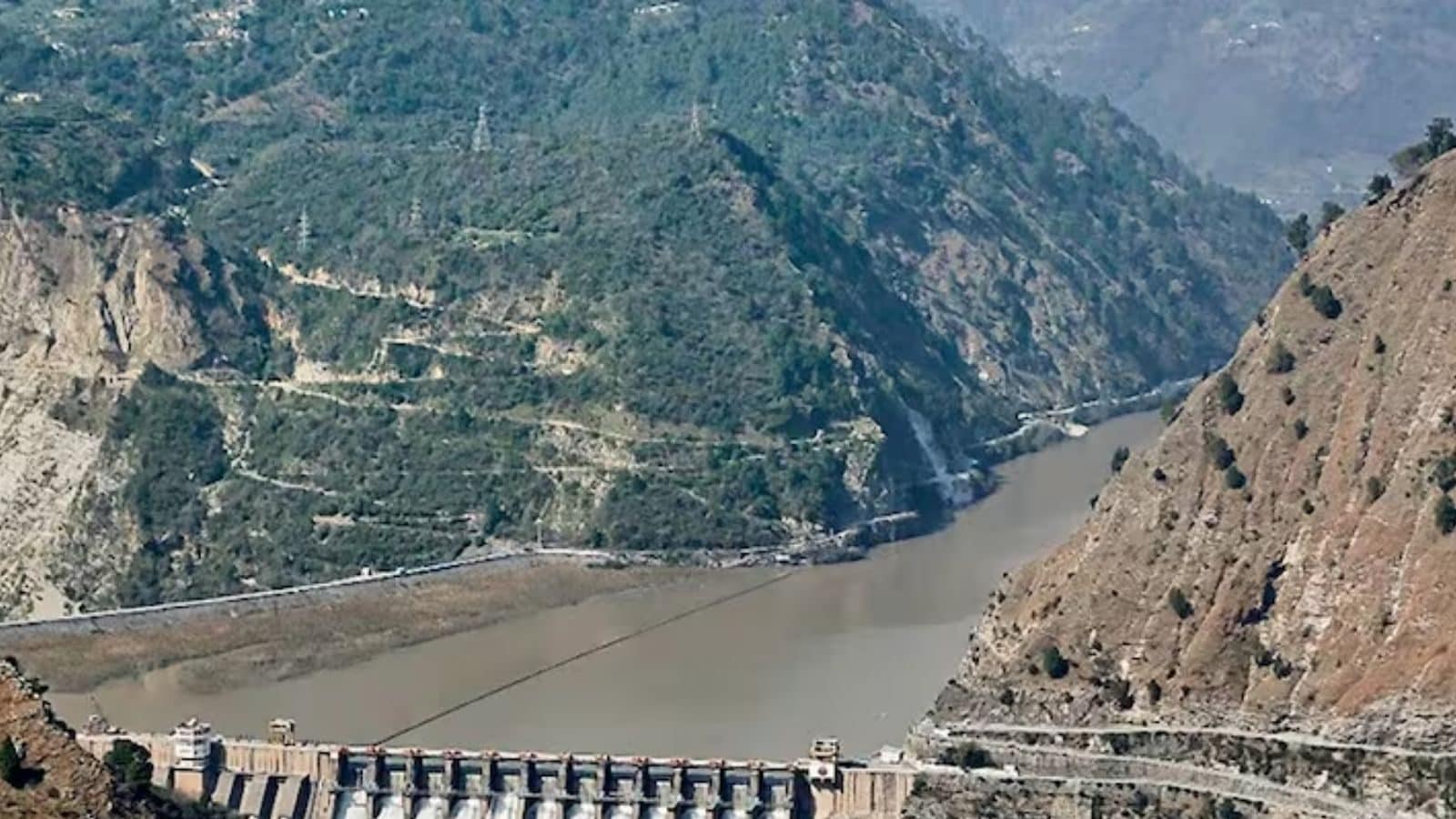 பாகிஸ்தானுக்கு பாயும் சிந்து நதி நீரை இந்தியாவால் நிறுத்த முடியுமா? - சவால்கள் என்ன.. தாக்கம் என்ன? - News18 தமிழ்