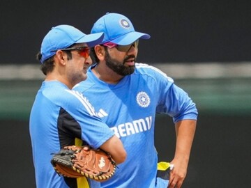 ரோஹித் ச்ர்மா - கவுதம் காம்பீர் ரோஹித் ச்ர்மா - கவுதம் காம்பீர்