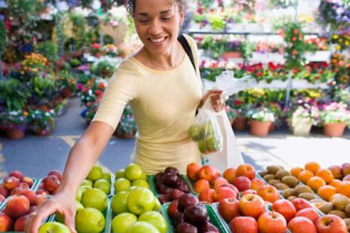 பழங்களை வெட்டாமல் அதன் இனிப்பு சுவையை கண்டறிந்து வாங்க டிப்ஸ்.. அடுத்த முறை வங்கும்போது இதை செஞ்சு பாருங்க..!
