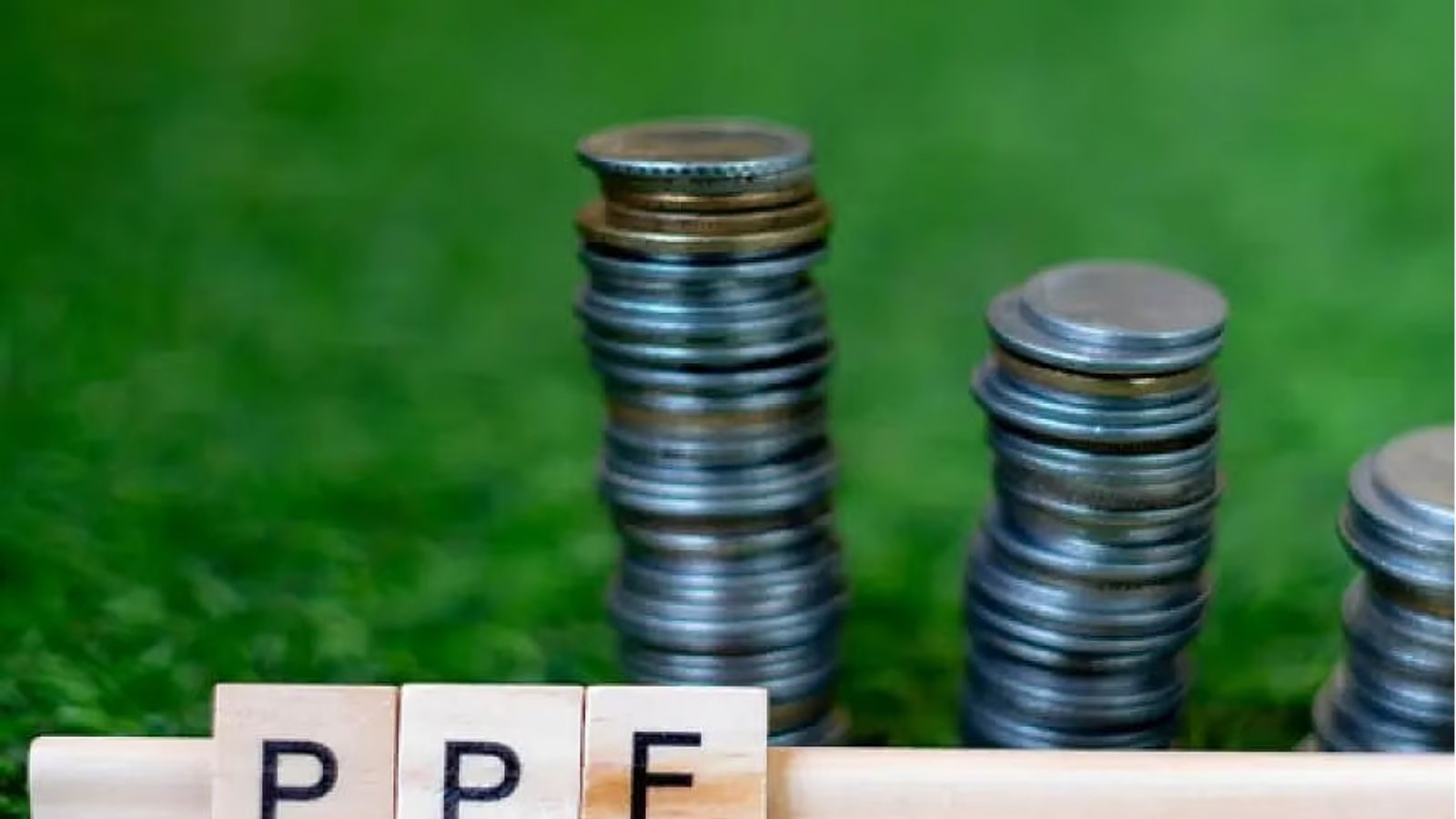ஒருவரால் ஒன்றுக்கு மேற்பட்ட PPF அக்கவுண்டை திறக்க இயலுமா…??? - News18 தமிழ்