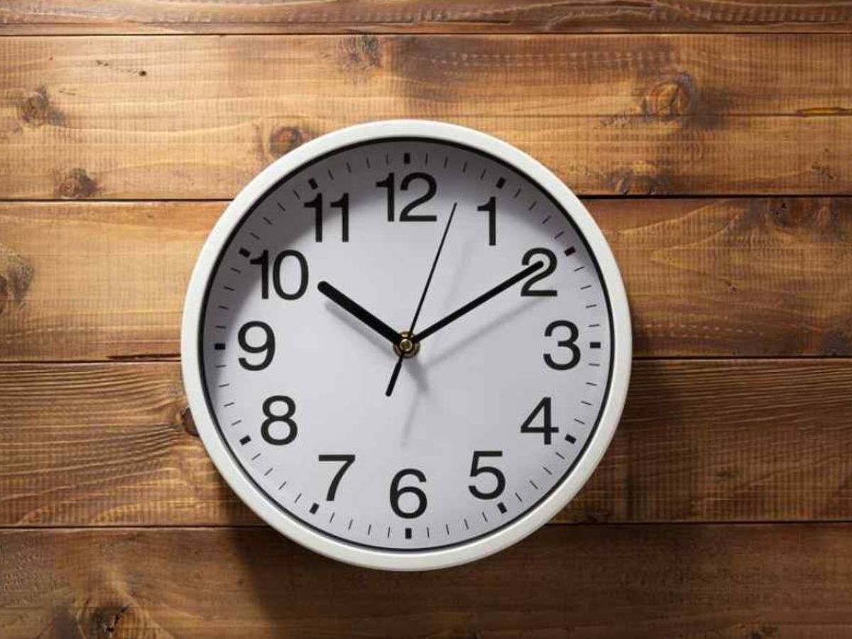 Clock Vastu | தப்பி தவறி கூட கடிகாரத்தை இந்த இடத்தில் வைக்காதீங்க!