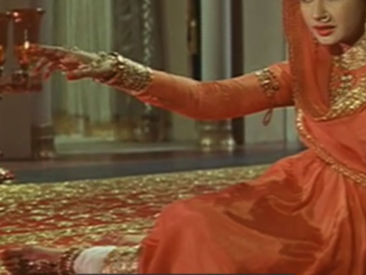 படம் உருவாக 14 ஆண்டுகள்… ரிலீஸுக்குப் பின் இறந்த நாயகி.. இன்றும் கொண்டாடப்படும் படம் எது?