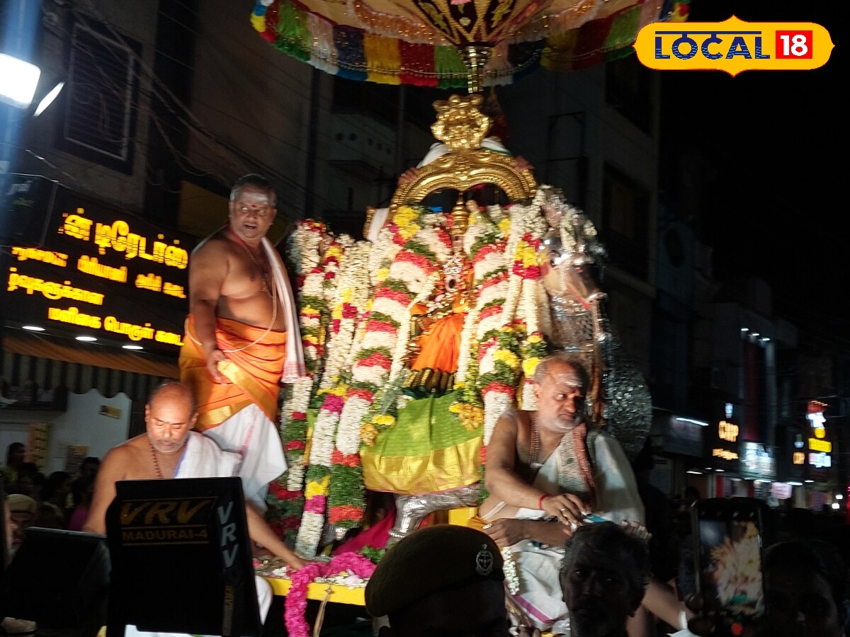 Chithirai Thiruvizha 2025 : மீனாட்சி அம்மனை கண்முன் நிறுத்திய குழந்தைகள்..!! - News18 தமிழ்