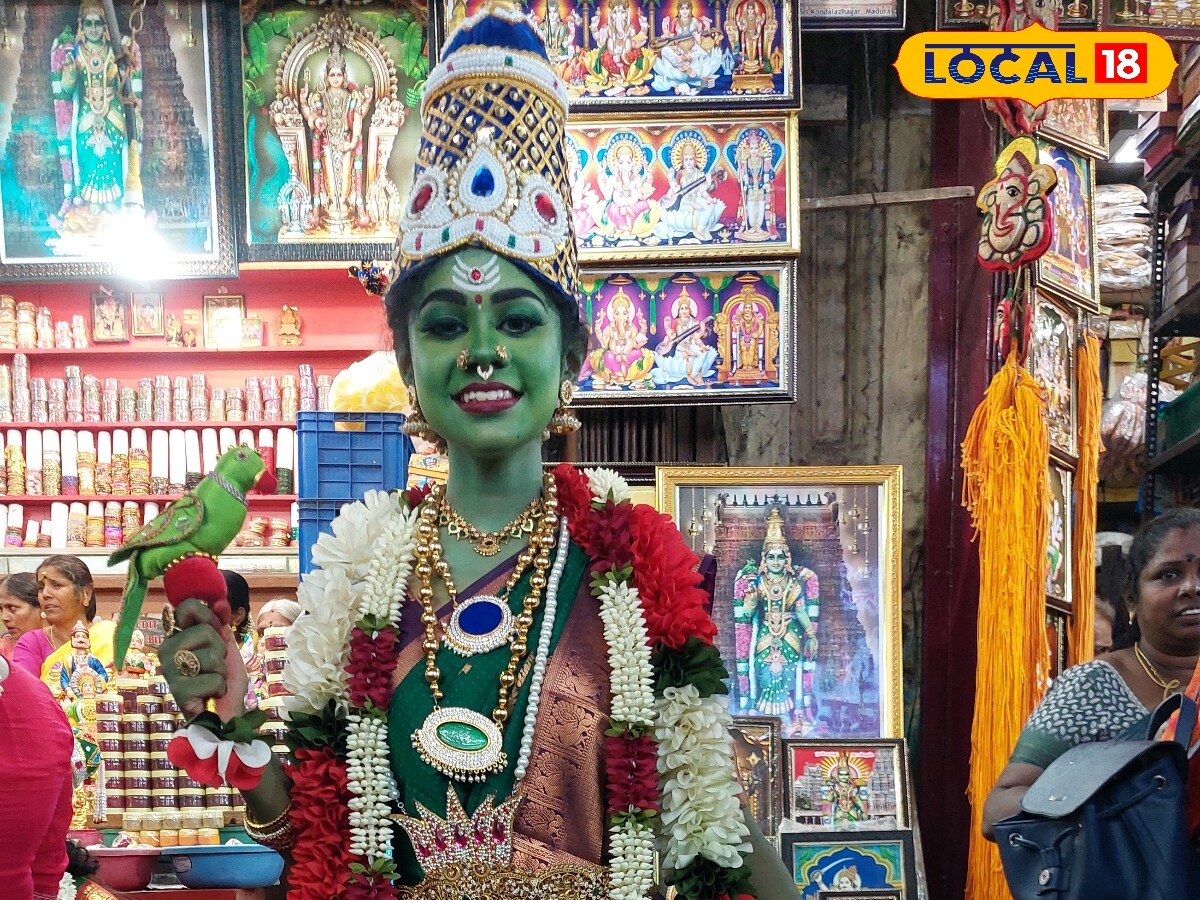 மதுரையே குலுங்க நடந்த பட்டாபிஷேகம்... பட்டத்து இளவரசியாக மாறிய  குழந்தைகள்...!! - News18 தமிழ்