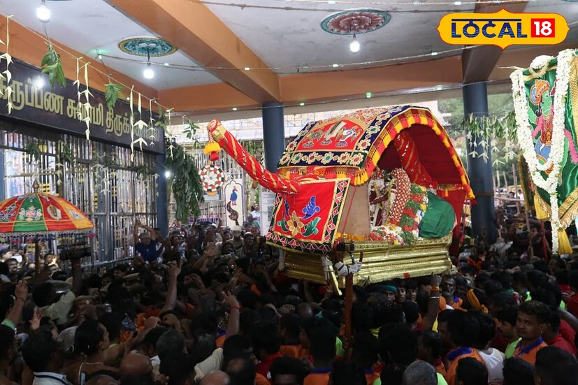 Azhagar Function Madurai Kallazhagar left from Madurai for the Azhagar temple in Poopallak