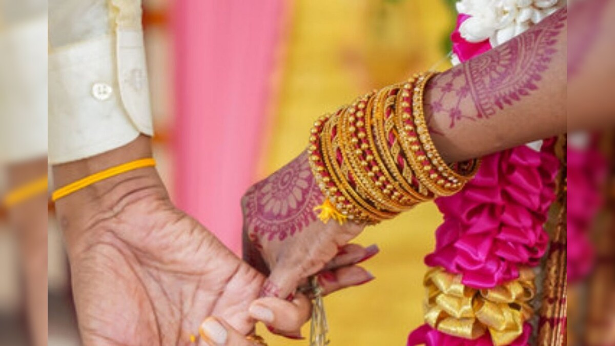 மகிழ்ச்சியான திருமண வாழ்க்கை வேண்டுமா..? இந்த 5 விஷயங்களை செய்யாதீங்க..!