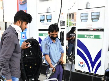 டீசல், பெட்ரோல் விற்பனை நிலையம்