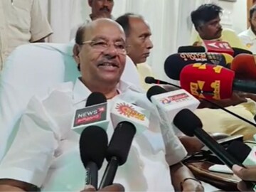 பாமக நிறுவனர் ராமதாஸ் 