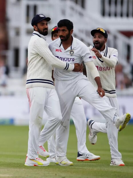  இவர்கள் மட்டுமின்றி அனுபவ வீரர்களான கேஎல்.ராகுல், ஜடேஜா, முகமது சிராஜ், அர்ஷ்தீப் சிங் உள்ளிட்டோருக்கும், அபிமன்யூ ஈஸ்வரன், துருவ் ஜூரெல், நிதிஷ்குமார் ரெட்டி, பிரஷித் கிருஷ்ணா உள்ளிட்ட இளம் வீரர்களுக்கும் சமபலமாக வாய்ப்பு வழங்கப்பட்டுள்ளது. இளம் புயல்களின் துடிப்பான ஆட்டமும், மூத்த வீரர்களின் அனுபவ ஆட்டமும் சேர்ந்து இந்திய அணியை துடிப்புடன் வைத்திருக்கும் என்பதில் எந்த சந்தேகமும் இல்லை. இந்த கலவையான அணி இங்கிலாந்து மண்ணில் பிரகாசிக்குமா என்பதை காத்திருந்துதான் பார்க்கவேண்டும்.