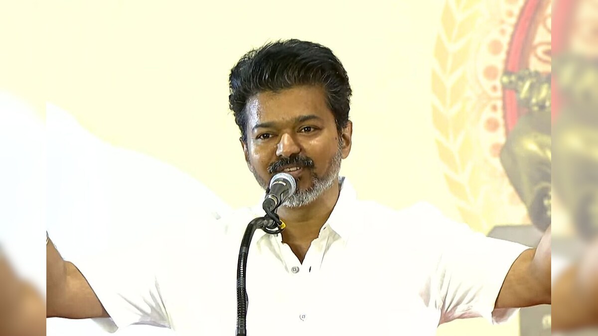 யாருக்கு வாக்களிக்க வேண்டும் - தவெக தலைவர் விஜய் சொன்ன அட்வைஸ் - News18 தமிழ்