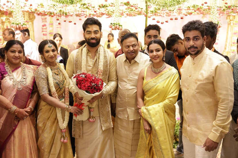  நடிகர்கள் ரஜினிகாந்த், கமல்ஹாசன், பிரபு, விக்ரம் பிரபு, சத்யராஜ், நிழல்கள் ரவி, இயக்குநர்கள் மணி ரத்னம், ஆதிக் ரவிச்சந்திரன், வெற்றி மாறன், மாரி செல்வராஜ், பி.வாசு, நடிகை அதிதி ஷங்கர் ஆகியோர் இந்த திருமணத்தில் பங்கேற்றிருக்கிறார்கள்.
