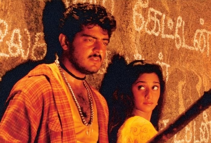 தமிழ் சினிமா மற்றும் சீரியலில் நடித்த நடிகர் நடிகைகள் பலர் நிஜ வாழ்க்கையிலும் ஜோடிகளாக மாறியுள்ளனர். அவர்களில் பலர் சினிமாவில் ஜோடிகளாக நடித்து அப்போது காதல் ஏற்பட்டு நிஜத்திலும் இணையர்களாக மாறியிருக்கின்றனர். அஜித் - ஷாலினி, சூர்யா - ஜோதிகா தொடங்கி இதற்கு பலரை உதாரணமாக சொல்லலாம். தமிழ் சினிமா மற்றும் சீரியலில் நடித்த நடிகர் நடிகைகள் பலர் நிஜ வாழ்க்கையிலும் ஜோடிகளாக மாறியுள்ளனர். அவர்களில் பலர் சினிமாவில் ஜோடிகளாக நடித்து அப்போது காதல் ஏற்பட்டு நிஜத்திலும் இணையர்களாக மாறியிருக்கின்றனர். அஜித் - ஷாலினி, சூர்யா - ஜோதிகா தொடங்கி இதற்கு பலரை உதாரணமாக சொல்லலாம்.