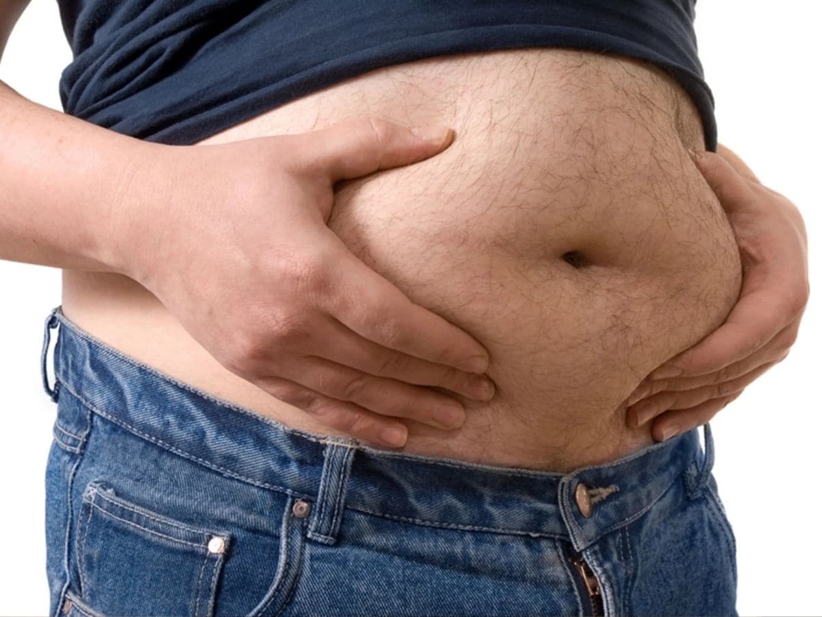 10 நிமிடம் இந்த உடற்பயிற்சியை செய்தால் போதும்.. பானை போன்ற உங்க தொப்பை பனி போல் கரைந்திடும்..!