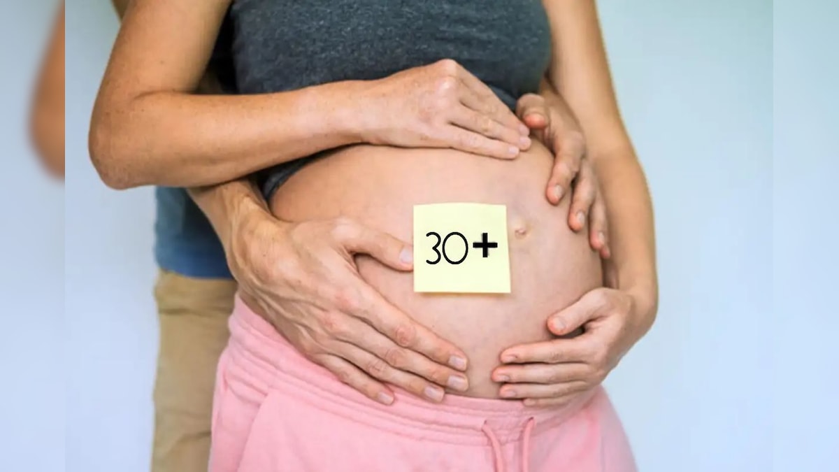 30 வயதிற்குப் பிறகுதான் குழந்தை பெற்றுக்கொள்ளவே திட்டமிடுகிறீர்களா..? அதற்கு முன் இதை நீங்க தெரிஞ்சுக்கோங்க..! - News18 தமிழ்