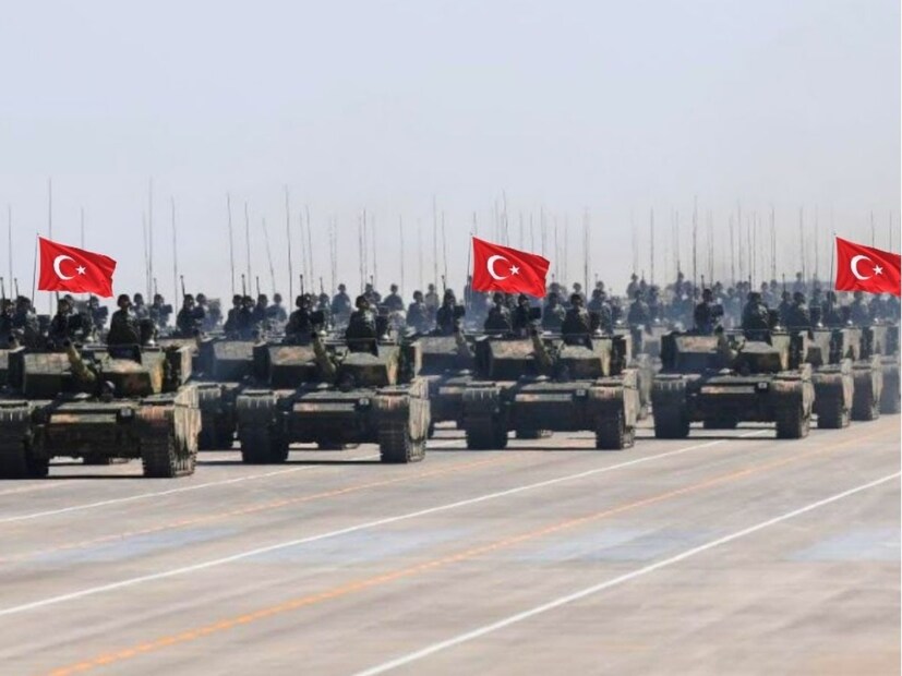  துருக்கி நாட்டின் பொருளாதாரம் பற்றி பேசும்போதெல்லாம், பெரும்பாலும் ஆயுத தளவாடங்கள் மற்றும் பாதுகாப்புத் துறைதான் பலருக்கும் நினைவுக்கு வரும். சமீபத்திய ஆண்டுகளில், துருக்கி தனது பாதுகாப்பு ஏற்றுமதியை அதிகரித்து, உலக ஆயுத சந்தையில் தனக்கென ஒரு பெயரைப் பெற்றுள்ளதே அதற்கு காரணம். ஆனால் ஆயுத ஏற்றுமதி துருக்கியின் மிகப்பெரிய வருமான ஆதாரம் அல்ல. உண்மையில், சுற்றுலா மூலமே அந்நாட்டிற்கு அதிக வருமானம் கிடைக்கிறது. அதோடு துருக்கியின் பொருளாதாரத்தை வலுப்படுத்துவதிலும் சுற்றுலா துறை முக்கிய பங்கு வகிக்கிறது.