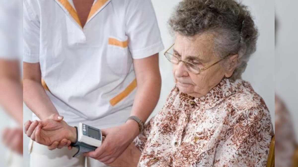 பெண்களின் முதுமை பருவ ஆரோக்கியம் - News18 தமிழ்