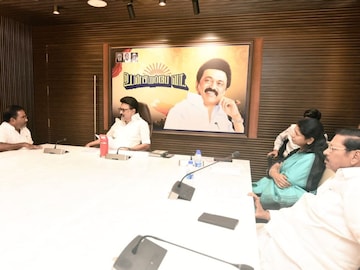 முதல்வருடன்
