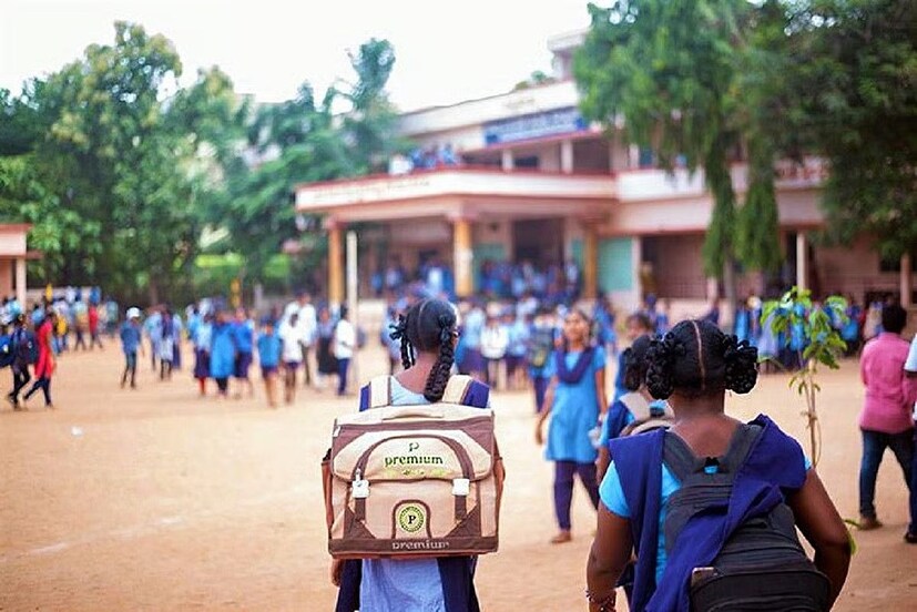   நாட்டிற்கே, முன்னோடியாக, திருநம்பி மற்றும் இடைப்பாலினத்தவர்களின் நல்வாழ்விற்காகப் புதுமையான திட்டங்களை அரசு. இவர்களின் சமூகப் பொருளாதார, வாழ்க்கையில் வெற்றிபெறவும் உயர்கல்வி இன்றியமையாதது என்பதை, நிதிநிலை அறிக்கையில் சிறப்பு. அந்த அறிவிப்பின்படி, 'புதுமைப் பெண்' மற்றும் 'தமிழ்ப்புதல்வன் திட்டங்களின் கீழ் உயர்கல்வி பயிலும், மாணவியர்களுக்கு மாணவியர்களுக்கு ரூ .1,000/- உதவித்தொகை திட்டம் திட்டம், திருநம்பி இடைப்பாலினர் உள்ளிட்ட.