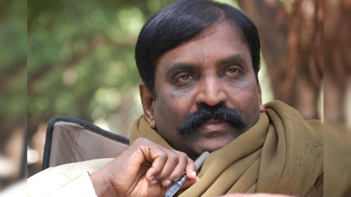 “என் மீது ஒரு பழி உண்டு... என்ன செய்ய?” -  பாடலாசிரியர் வைரமுத்து கொடுத்த விளக்கம்! - News18 தமிழ்