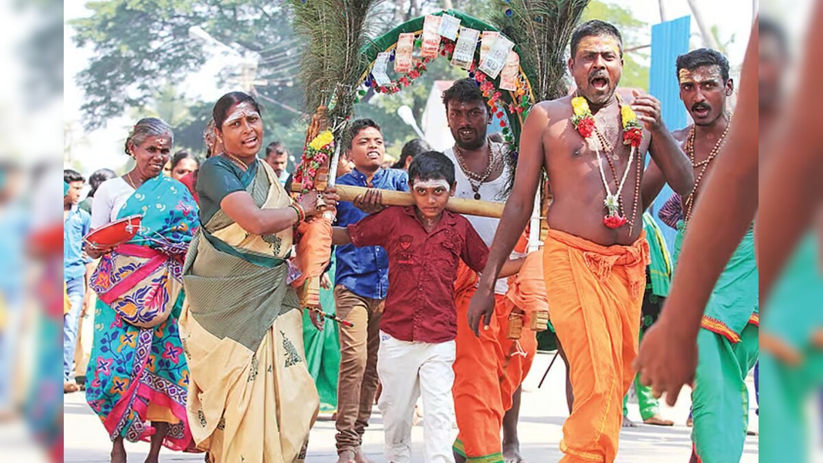 வைகாசி விசாகம்.. முருகன் கோயிலில் குவிந்த கூட்டம்.. பக்தர்கள் நேர்த்திக்கடன்! - News18 தமிழ்