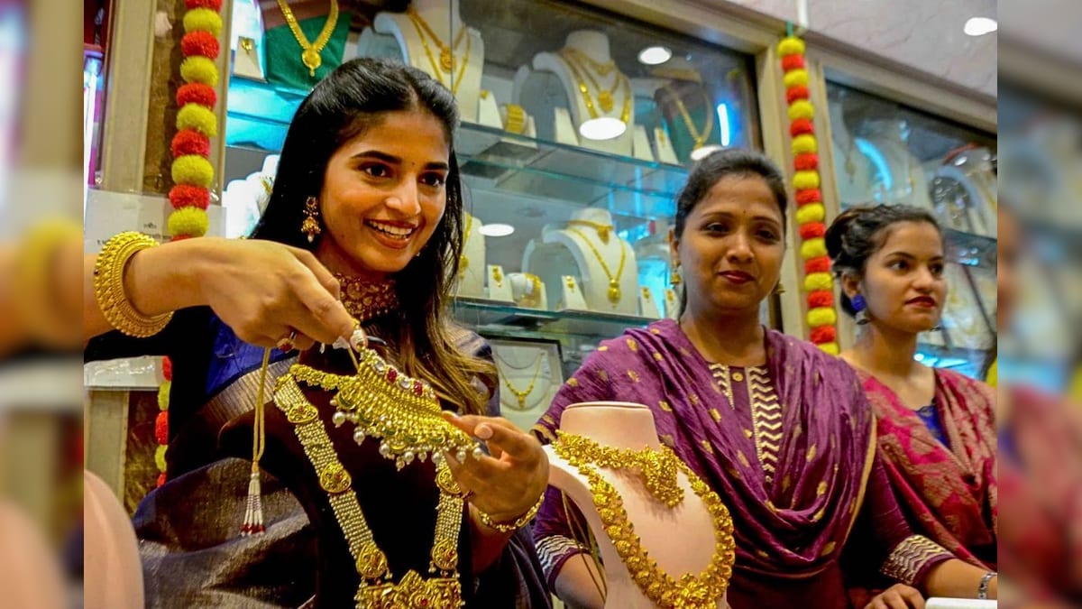 Gold Rate | 200 சதவீதம் உயர்வு.. வரும் நாட்களில் தங்கத்தின் விலை எப்படி இருக்கும்? | வணிகம் - News18 தமிழ்