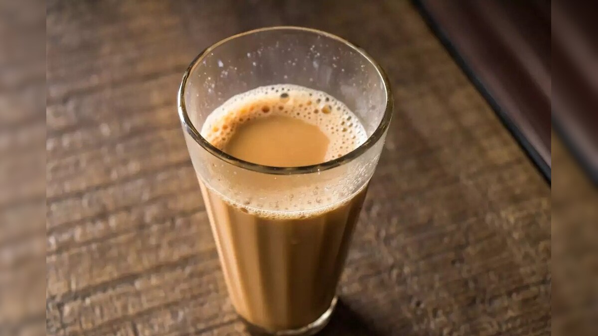 தினமும் 3 கப்களுக்கு மேல் ‘ டீ ‘ குடிப்பீங்களா..? இந்த ஆபத்தை தெரிஞ்சுக்கிட்டா இனி செய்ய மாட்டீங்க..! - News18 தமிழ்