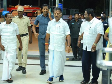 புது கட்சியா? கூட்டணி பேச்சுவார்த்தையா? - ஓ. பன்னீர்செல்வம் திடீர் டெல்லி விசிட்