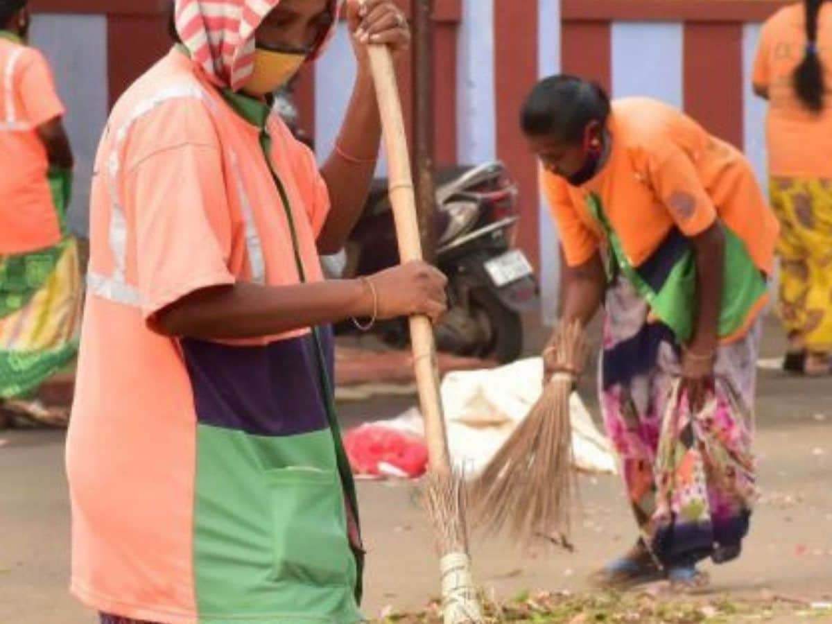 தூய்மை பணியாளர்களுக்கு ஹேப்பி நியூஸ்... நிறைவேற்றியது நீண்ட நாள் கோரிக்கை!? | தமிழ்நாடு - News18 தமிழ்