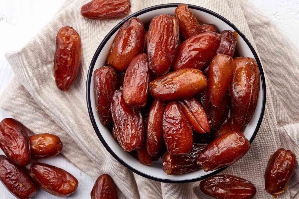 குளிர்காலத்தில் பேரீச்சம்பழம் சாப்பிடுவதால் கிடைக்கும் நன்மைகள்