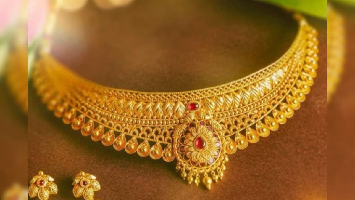 Gold Price | தலைசுற்ற வைக்கும் தங்கம், வெள்ளி விலை.. இப்போது முதலீடு செய்யலாமா? | வணிகம் - News18 தமிழ்