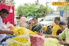 ஆயுத பூஜை!! சூடு பிடித்த பூ விற்பனை - ஆர்வம் காட்டும் மக்கள்...