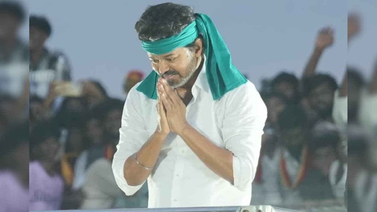 Karur Stampede | “கண்களும் மனசும் கலங்கித் தவிக்கிறேன்...” - கரூர் துயரம் குறித்து விஜய் உருக்கம் | தமிழ்நாடு - News18 தமிழ்