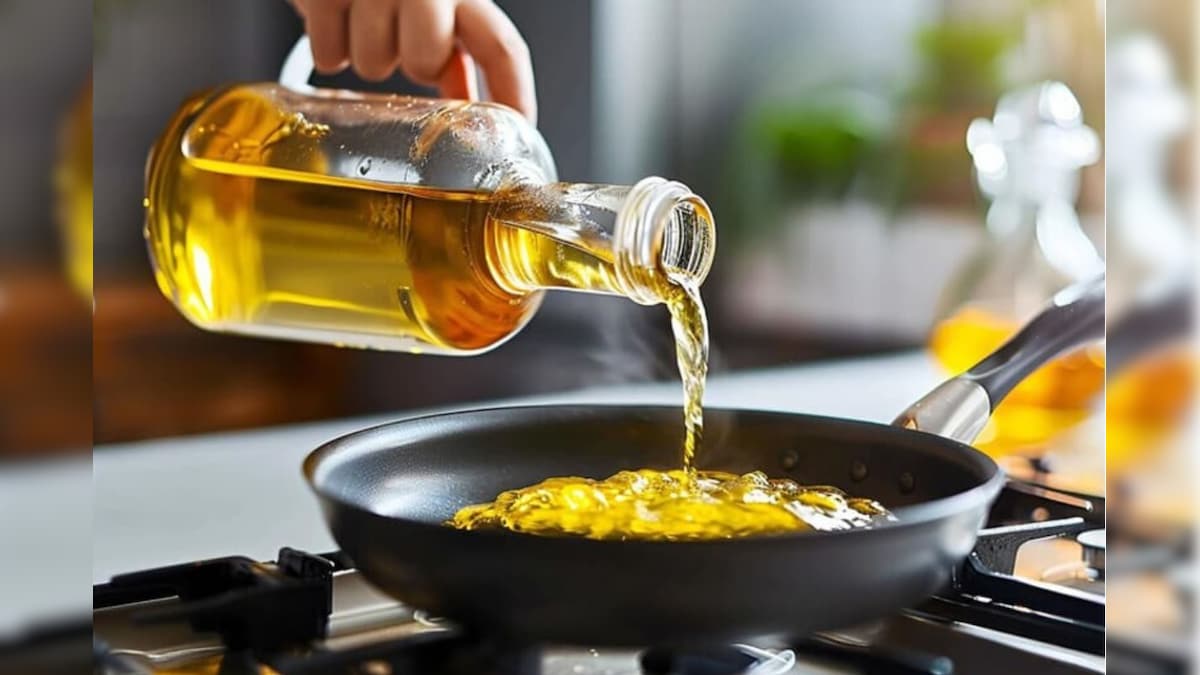 மாரடைப்பு அபாயத்தை அதிகரிக்கும் சமையல் எண்ணெய்... எது தெரியுமா? | லைஃப்ஸ்டைல் - News18 தமிழ்