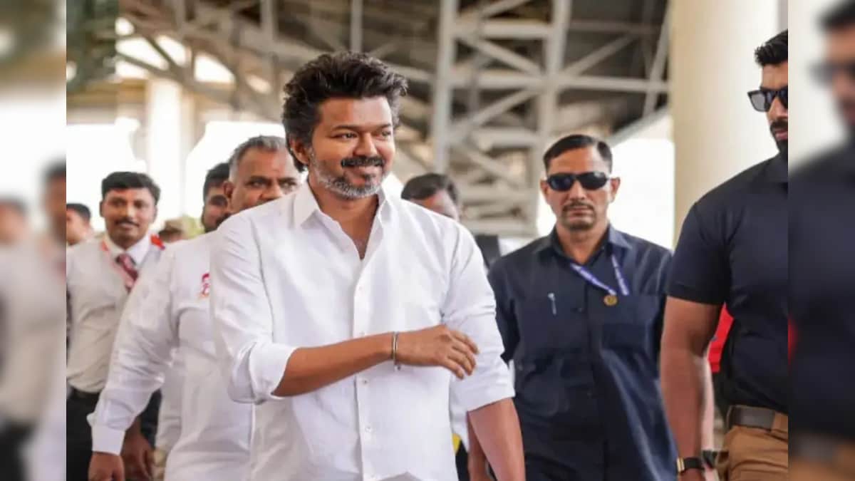 புதுச்சேரியில் நாளை விஜயின் ரோடு ஷோவுக்கு அனுமதி மறுப்பு... த.வெ.கவின் அடுத்த மூவ்! | இந்தியா - News18 தமிழ்