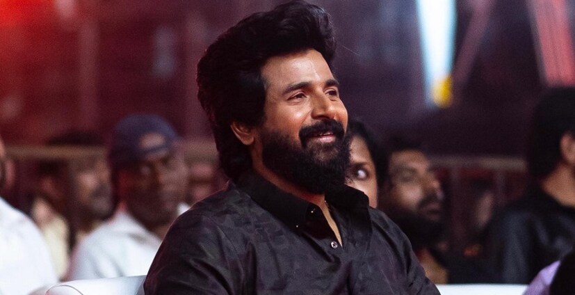  இயக்குநர் ராஜ்குமார் பெரியசாமி இயக்கத்தில் சிவகார்த்திகேயன் நடிப்பில் கடந்த 2024-ம் ஆண்டு திரையரங்குகளில் வெளியான படம் ‘அமரன்’. சாய் பல்லவி நாயகியாக நடித்திருந்த இந்தப் படத்துக்கு ஜி.வி.பிரகாஷ்குமார் இசையமைத்திருந்தார். கமல்ஹாசனின் ‘ராஜ்கமல் ஃபிலிம் இன்டர்நேஷனல்’ நிறுவனம் படத்தை தயாரித்திருந்தது.