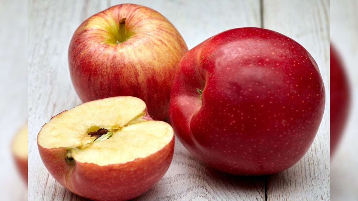 ஒரு மாதத்திற்கு தினமும் வெறும் வயிற்றில் ஆப்பிள் சாப்பிட்டால் என்ன ஆகும்..? தெரிஞ்சா விடவே மாட்டீங்க..! | லைஃப்ஸ்டைல் - News18 தமிழ்