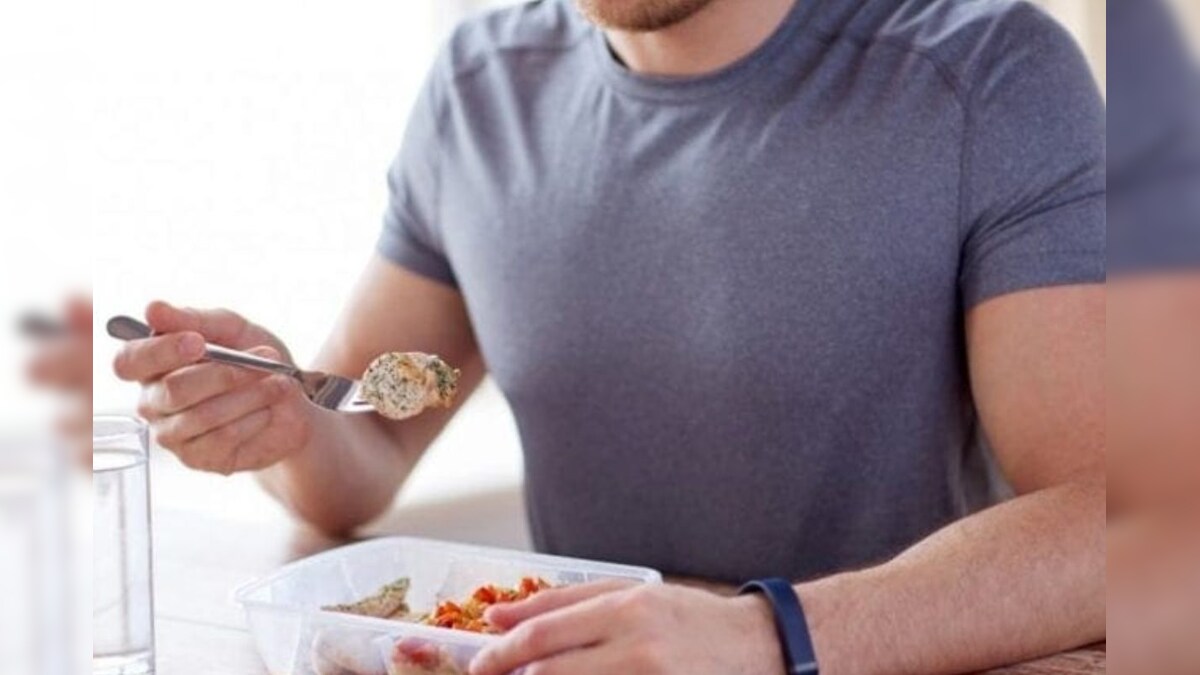 காமன் சென்ஸ் டயட் கேள்விப்பட்டிருக்கீர்களா..? இந்த டயட் மூலம் 50 கிலோ எடை குறைத்த நபர்..! | லைஃப்ஸ்டைல் - News18 தமிழ்