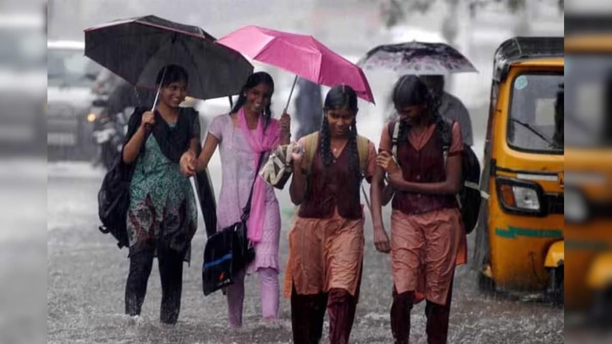 School Leave | கொட்டும் கனமழை... பள்ளிகளுக்கு மட்டும் விடுமுறை அறிவிப்பு - கடைசி நேரத்தில் வந்த உத்தரவு.. எங்கே? | கல்வி - News18 தமிழ்
