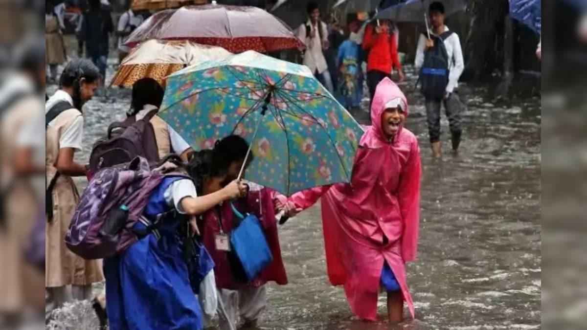 School Leave | கனமழை எச்சரிக்கை: திங்கள்கிழமையும் அனைத்து பள்ளிகளுக்கு விடுமுறை அறிவித்து உத்தரவிட்டு புதுச்சேரி கல்வி அமைச்சர் | கல்வி - News18 தமிழ்