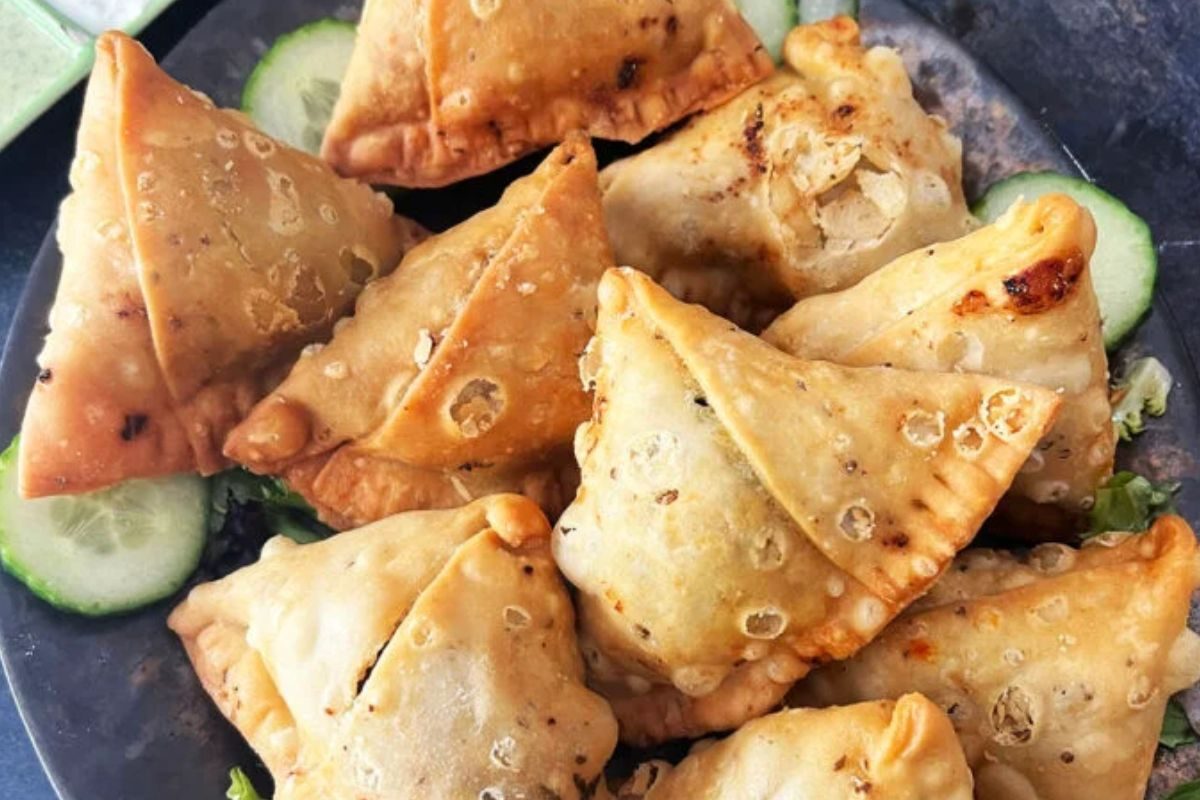 சமோசா ரொம்ப பிடிக்குமா..? உங்களுக்குதான் இந்த ஷாக்கிங் நியூஸ்..!