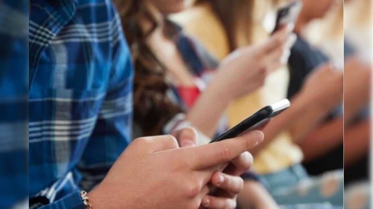 ஏஐ மூலம் மாணவிகளின் ஆபாசப் படங்களை உருவாக்கிய ஐஐடி மாணவர் கைது! | இந்தியா - News18 தமிழ்