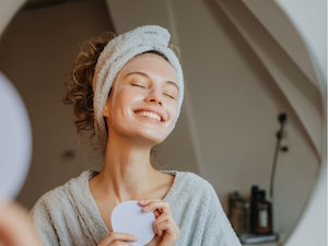 Dr. Harkanwal Seku Reveals 5 Winter Skin Care Mistakes and Tips for Healthy, Hydrated Skin